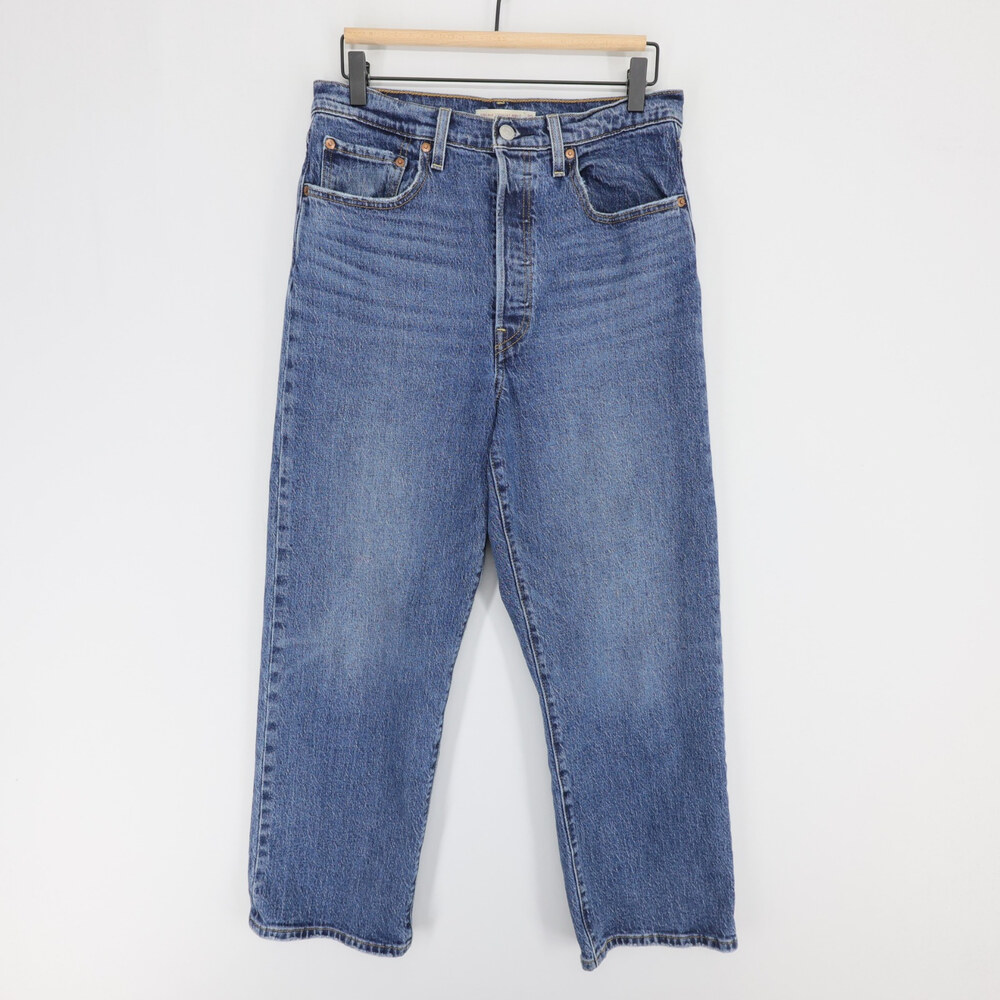 Levi's Women's Straight Leg Jeans in Blue Denim